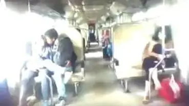 Ngintip Jilbab Ciuman Di Kereta Prameks Jogja